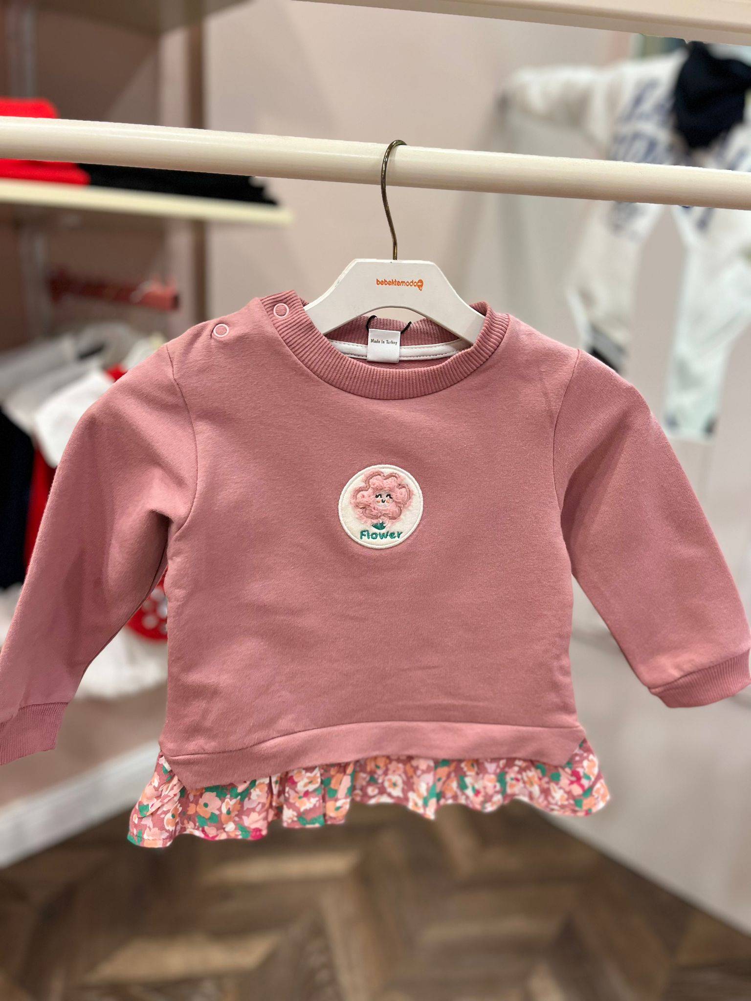 Flower Detaylı Altı Fırfırlı Sweat Gül Kurusu