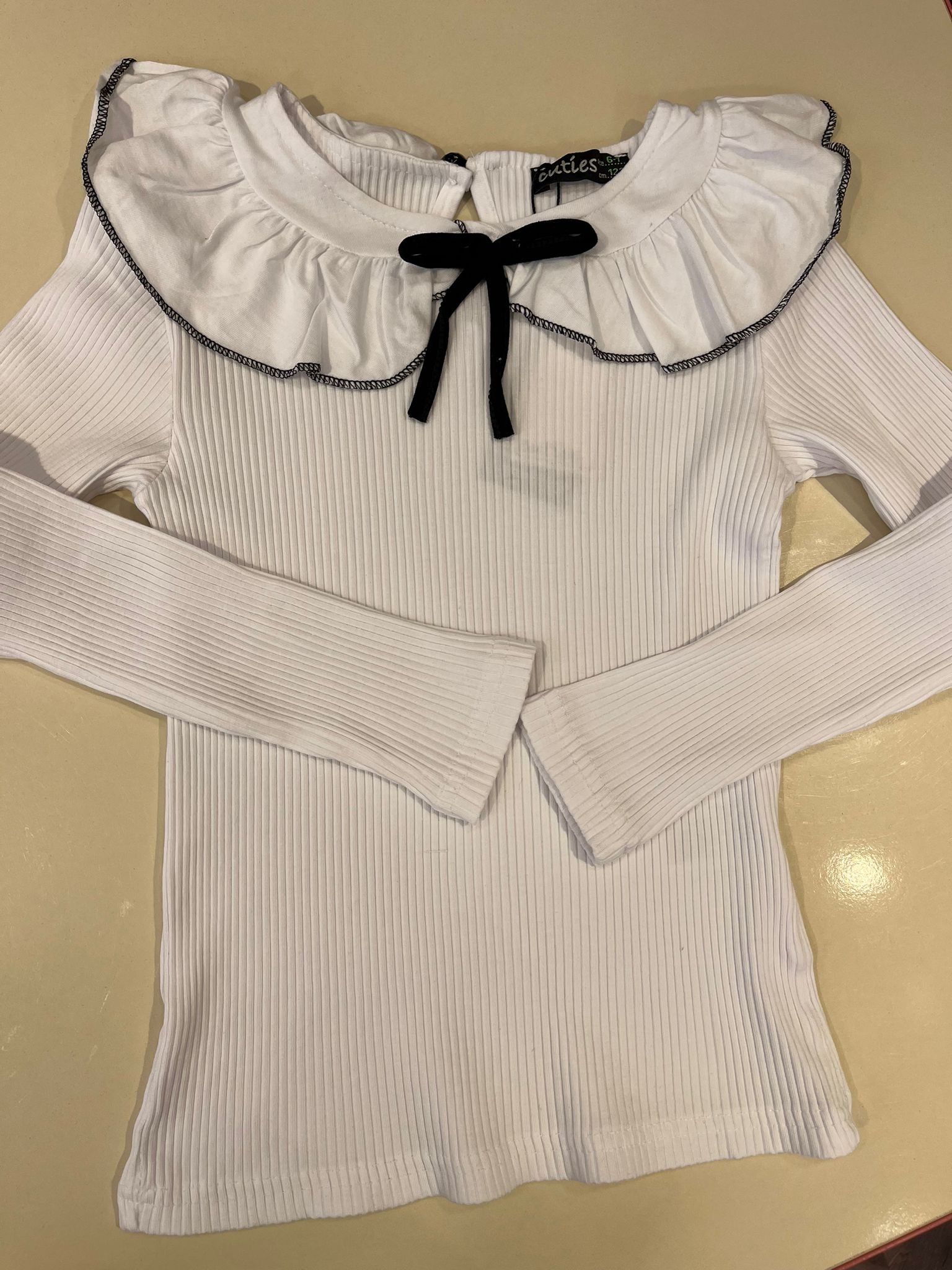 FİYONK DETAYLI BEBE YAKA KAŞKORSE BLUZ Beyaz