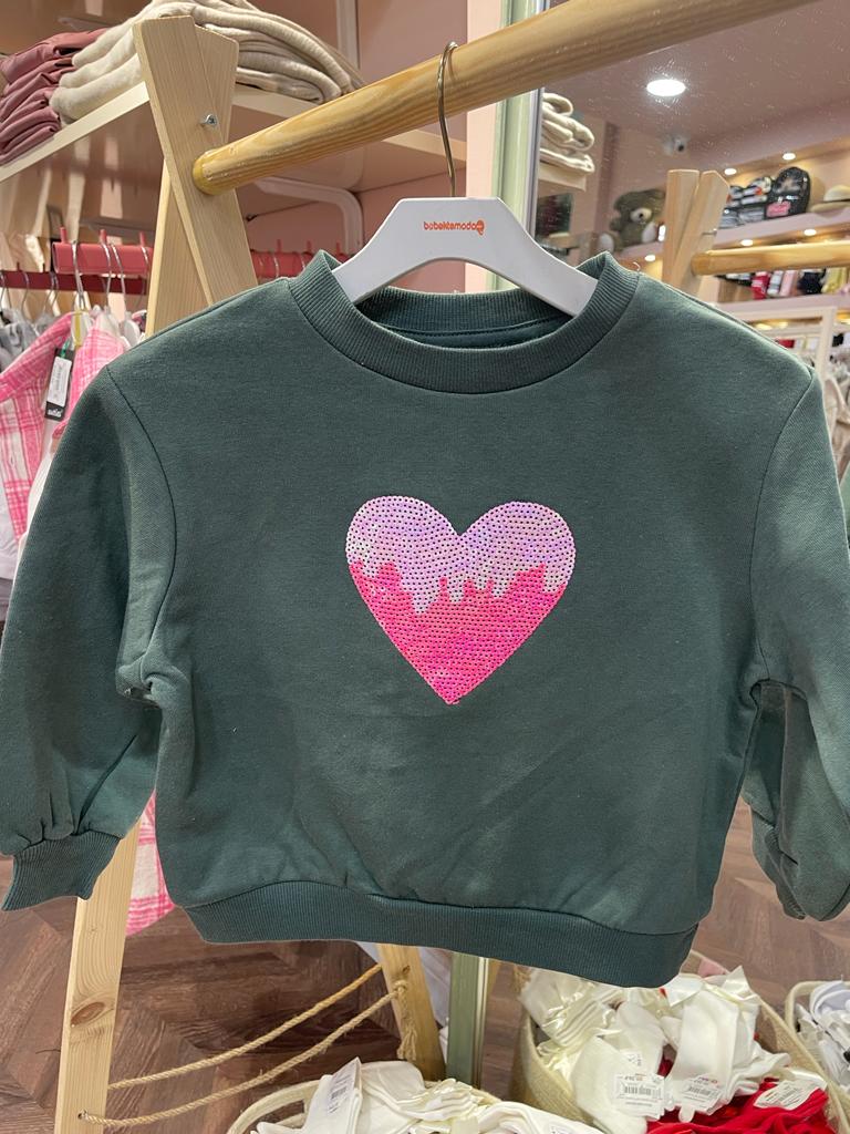 Önü Kalp ve Pul Detaylı Sweat Haki