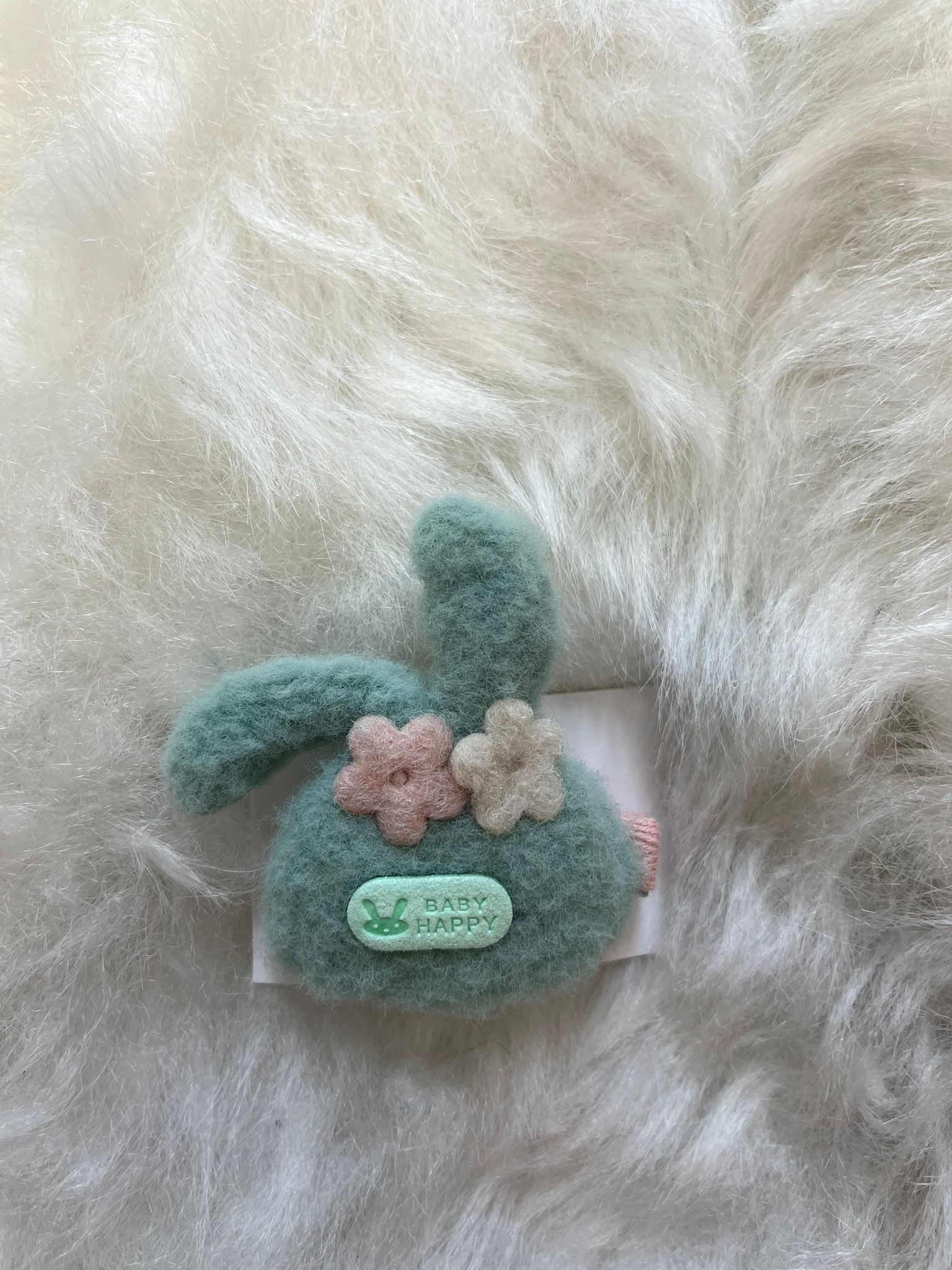 TAVŞAN DETAYLI PELUŞ TOKA Mint