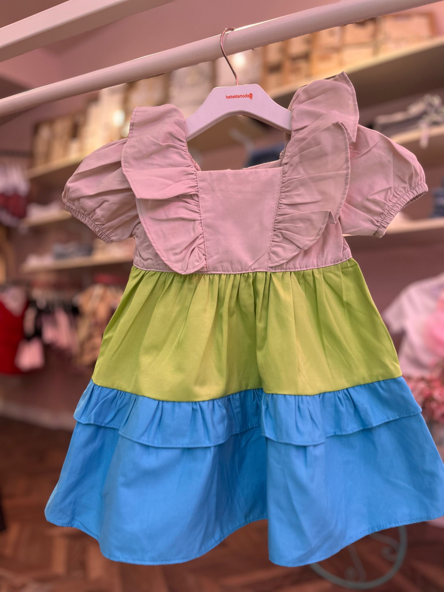 FIRFIRLI KOLU LASTİKLİ ELBİSE Çok Renkli