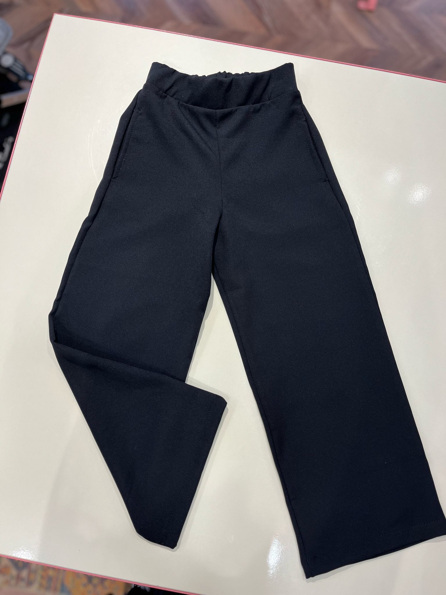 BELİ LASTİKLİ GENİŞ PAÇA PANTOLON Siyah