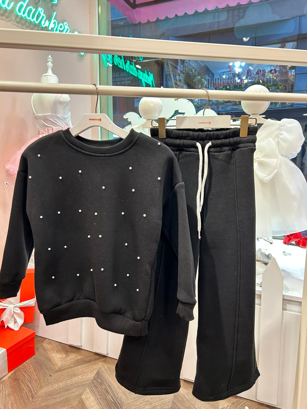 Siyah İNCİ DETAYLI ŞARDONLU 3 İPLİK TAKIM