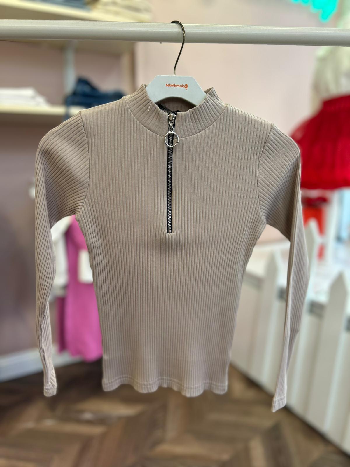 FERMUAR DETAYLI KAŞKORSE BLUZ Bej