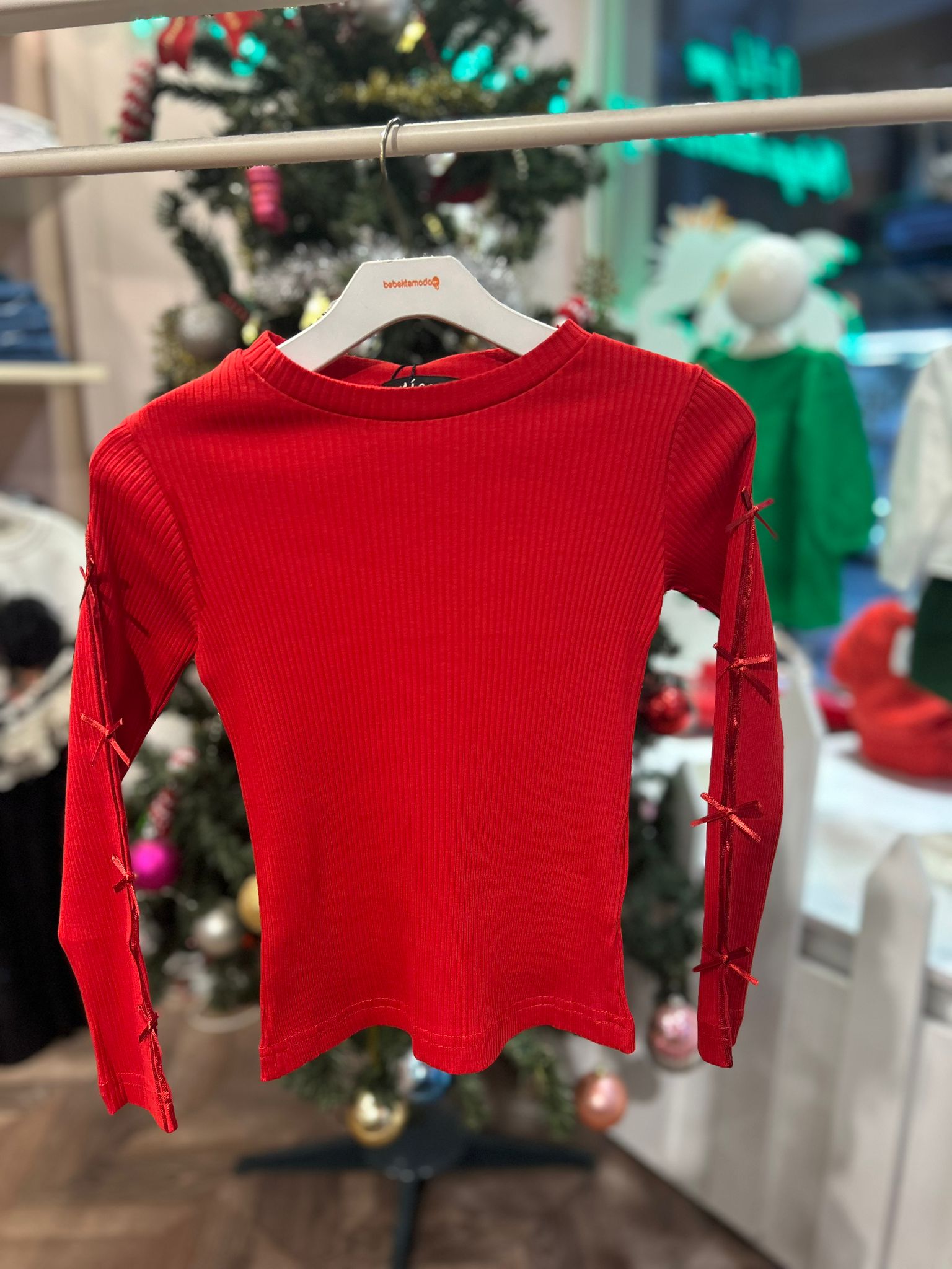 KOLLARI KURDELE DETAYLI BLUZ Kırmızı