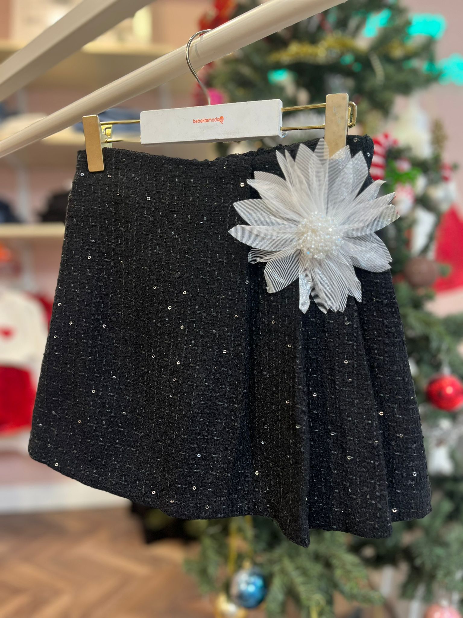 AKSESUARLI ŞANEL KUMAŞ ŞORT ETEK Siyah