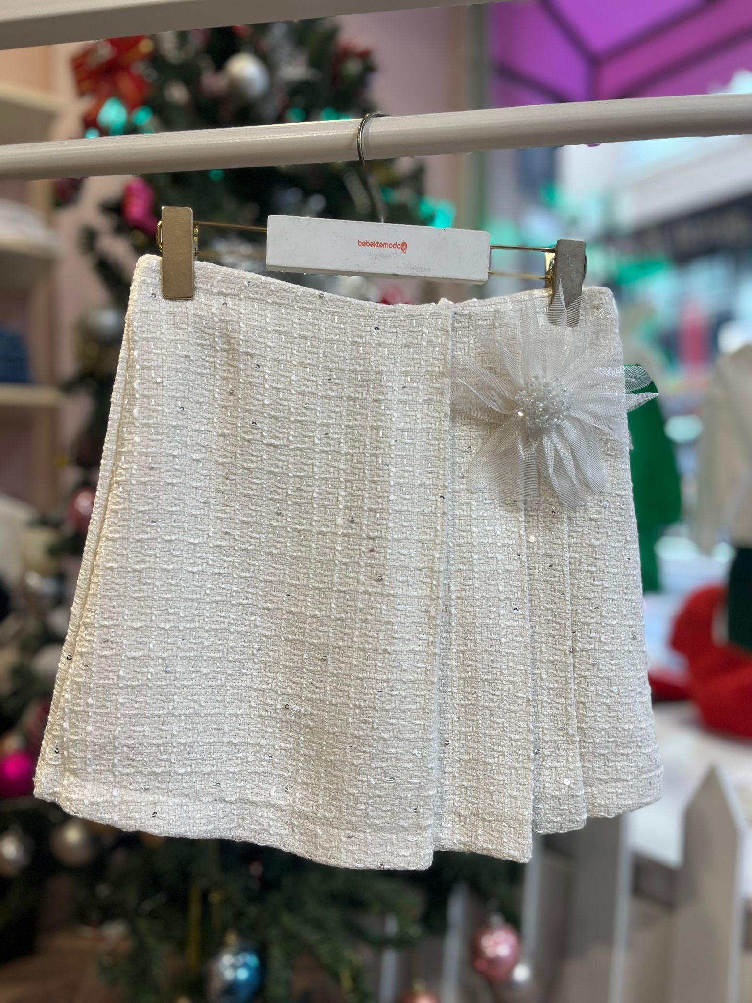 AKSESUARLI ŞANEL KUMAŞ ŞORT ETEK Taş