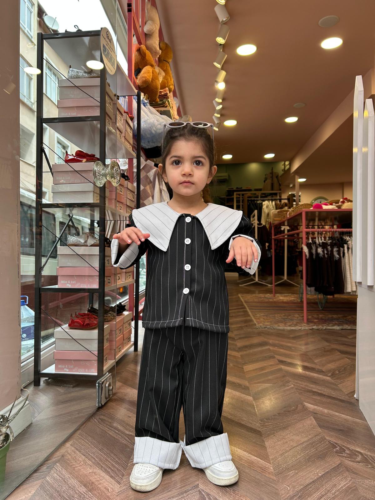 KATLAMA DETAYLI ÇİZGİLİ CEKETLİ TAKIM Siyah