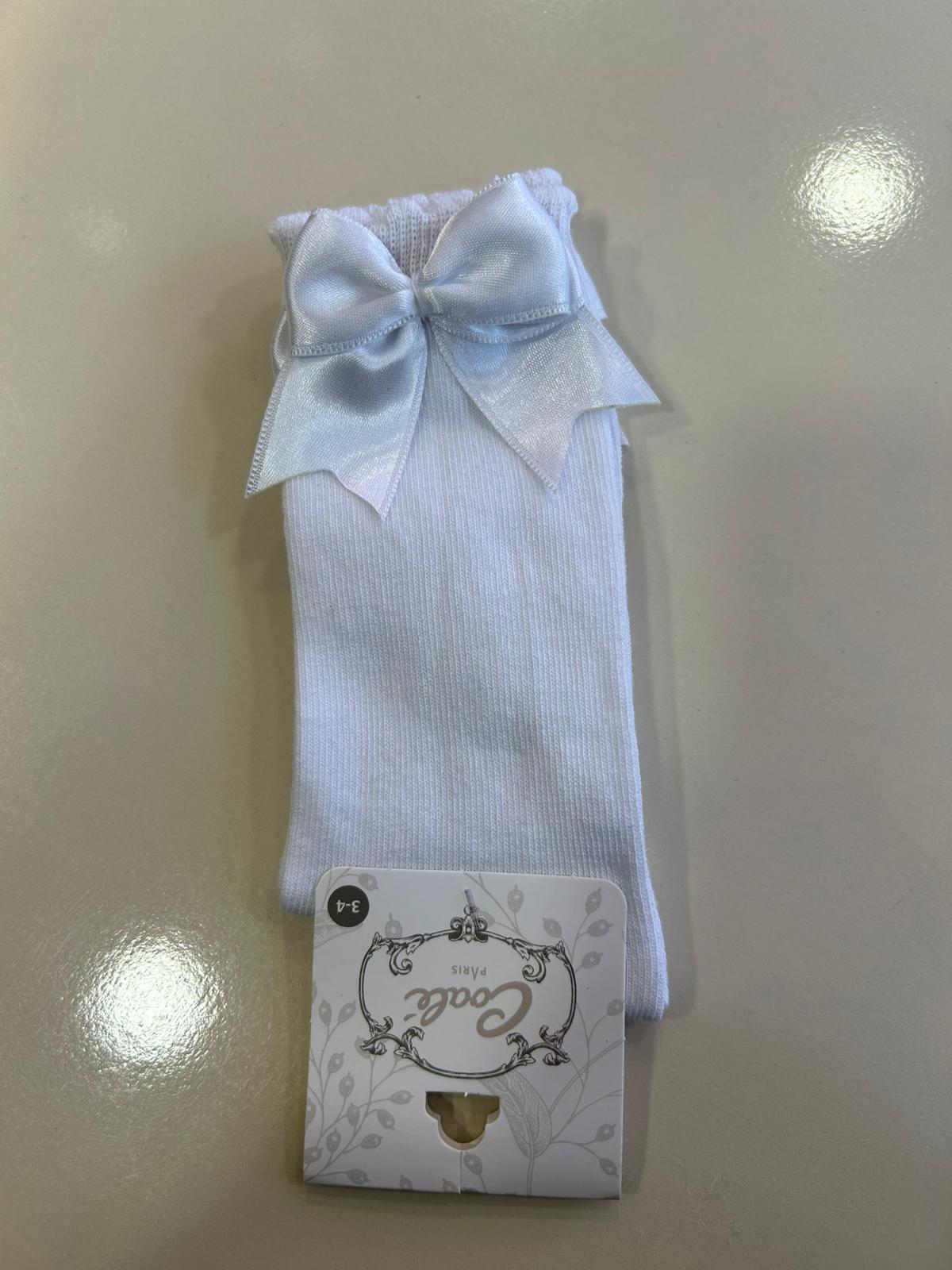 FİYONK DETAYLI PENYE DİZALTI ÇORAP Beyaz