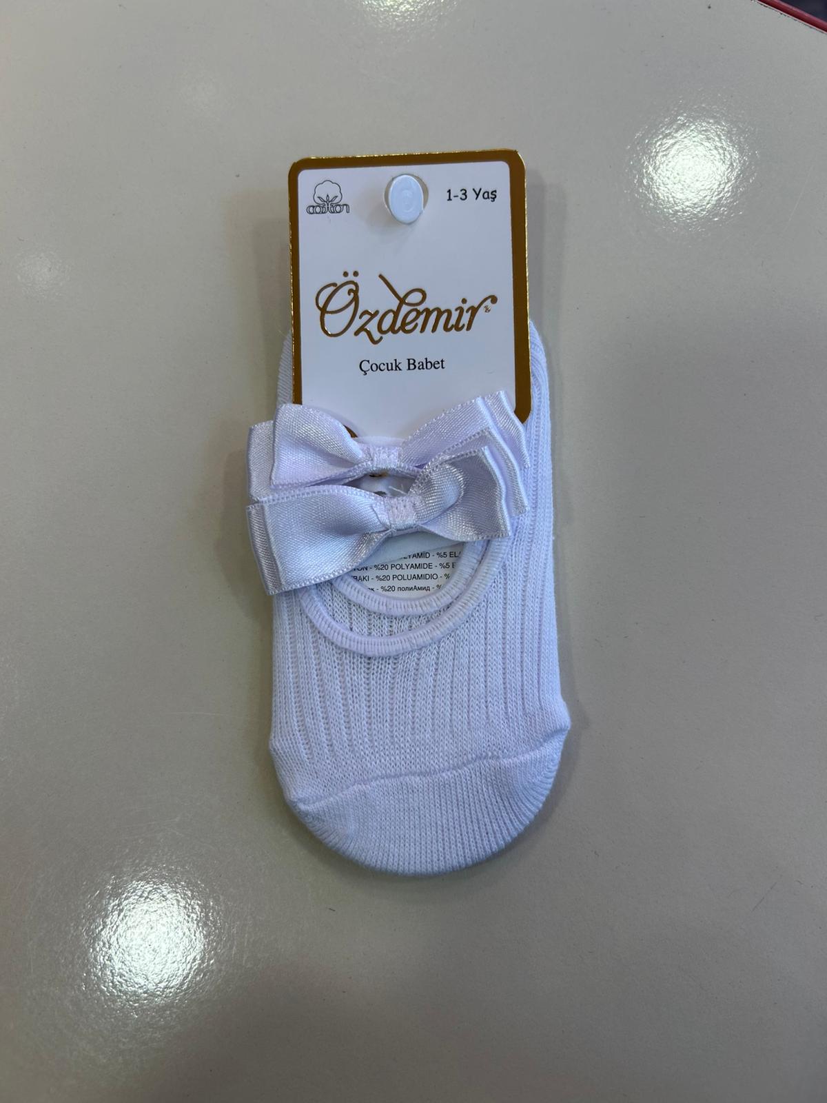 KURDELELİ BABET ÇORAP Beyaz