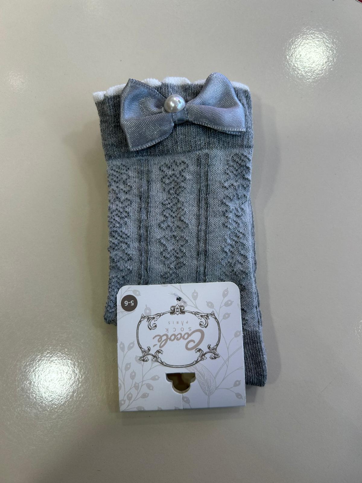 FİYONK VE İNCİ DETAYLI SOKET ÇORAP Gri