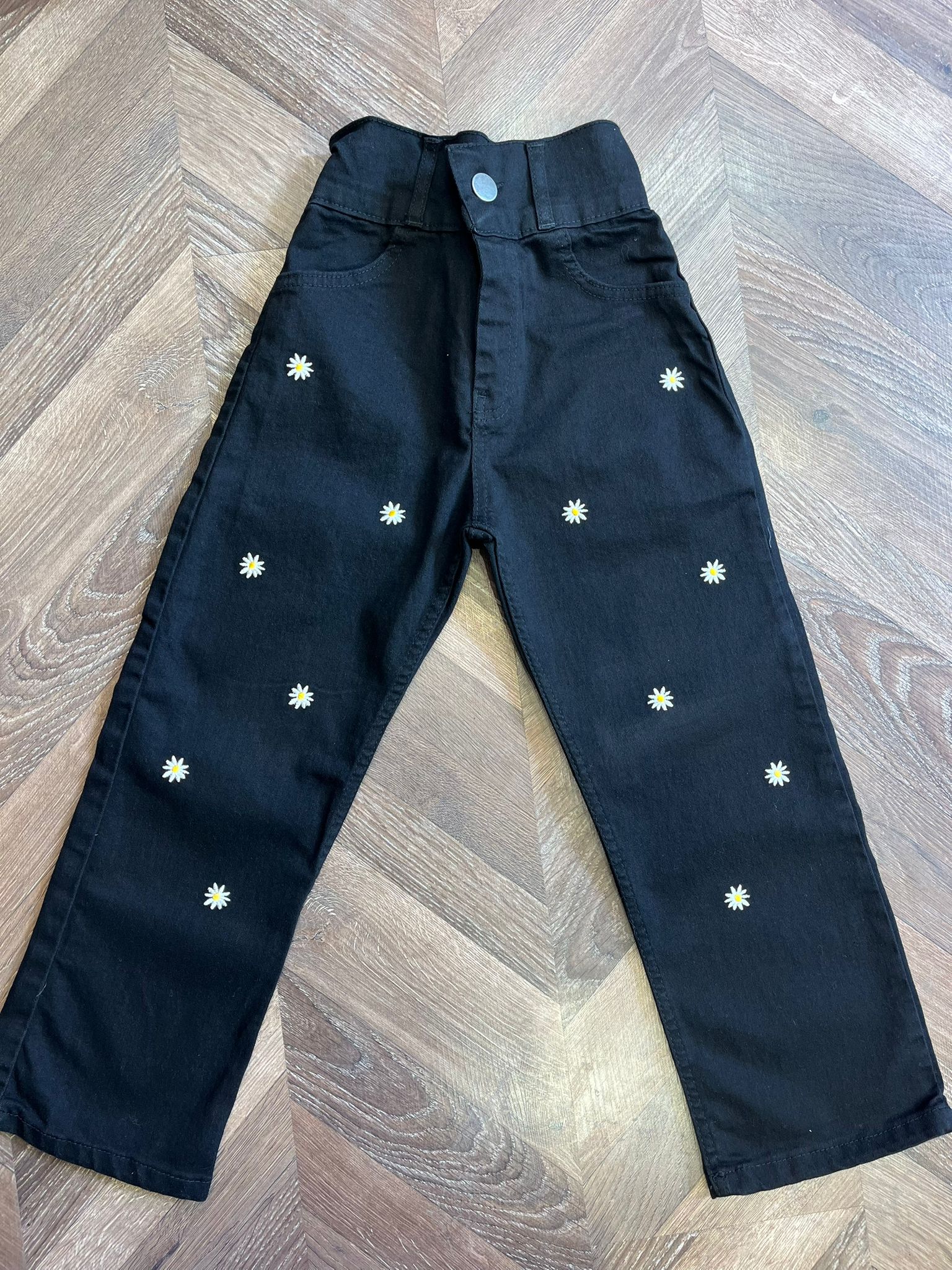 PAPATYA İŞLEMELİ LİKRALI PANTOLON Siyah