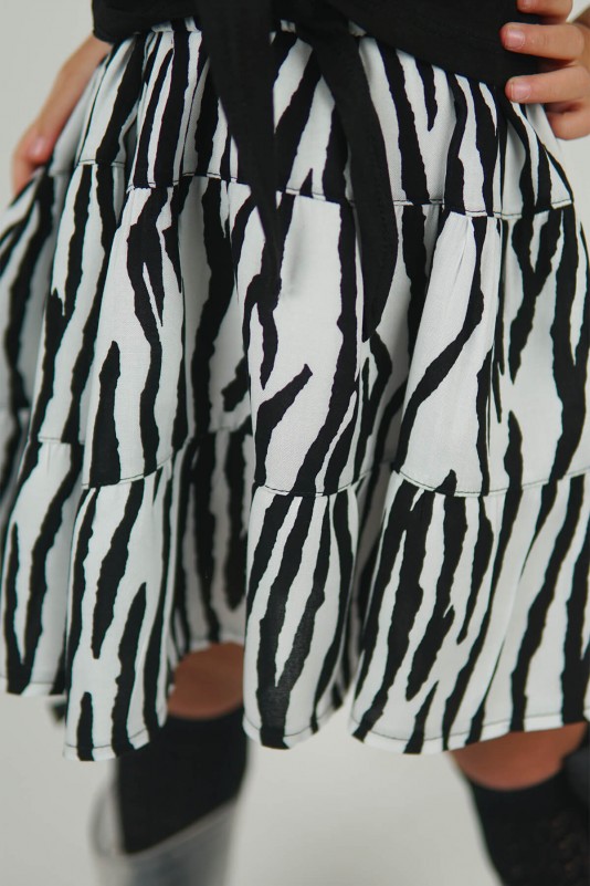 Siyah Zebra Desenli Etek