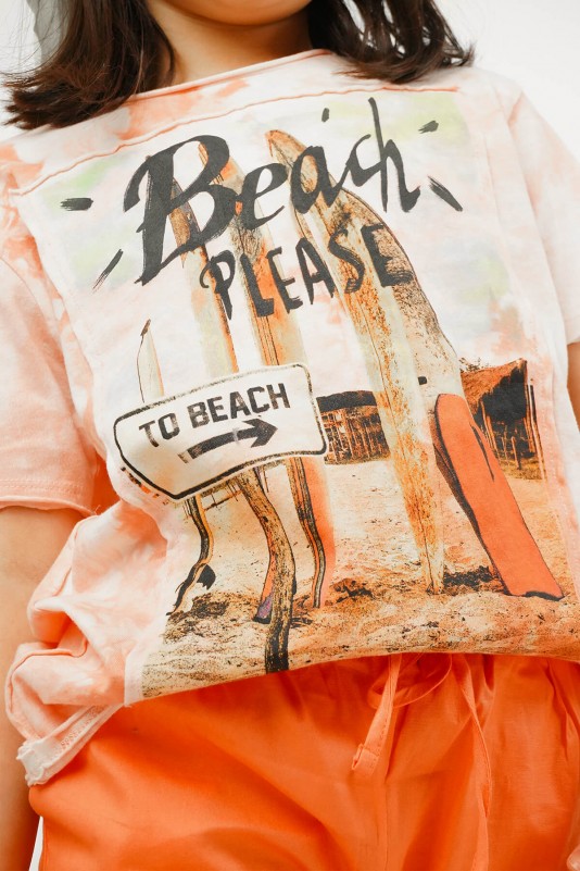 Çok Renkli To Beach Batik Desenli Baskılı Tişört