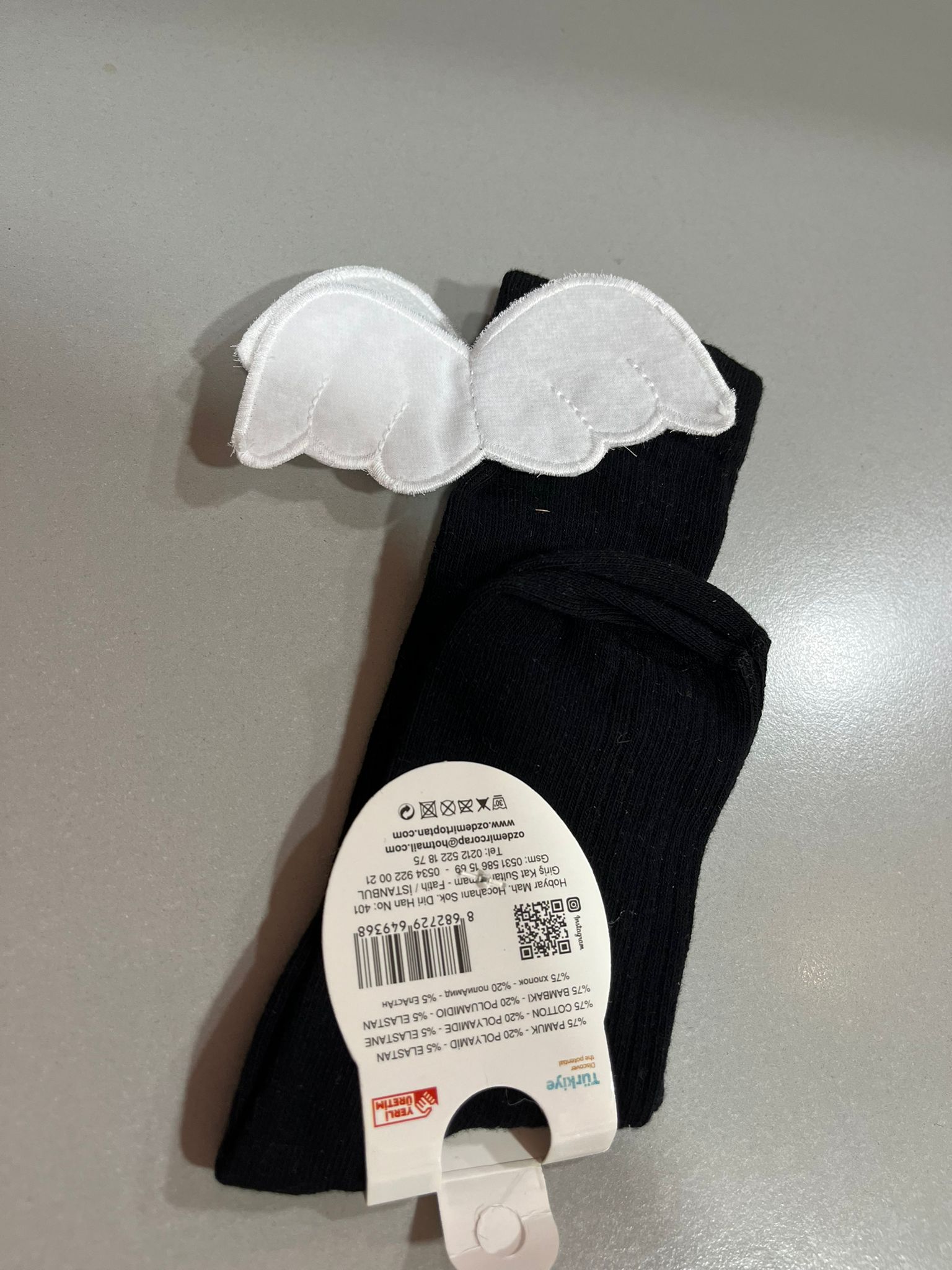 Melek Kanadı Detaylı Fitilli Dizaltı Çorap Siyah